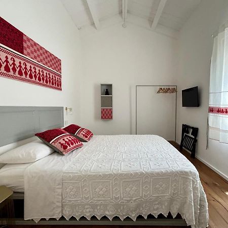 Palazzo Ma.Ri.Lu. Hotel Cabras Bagian luar foto