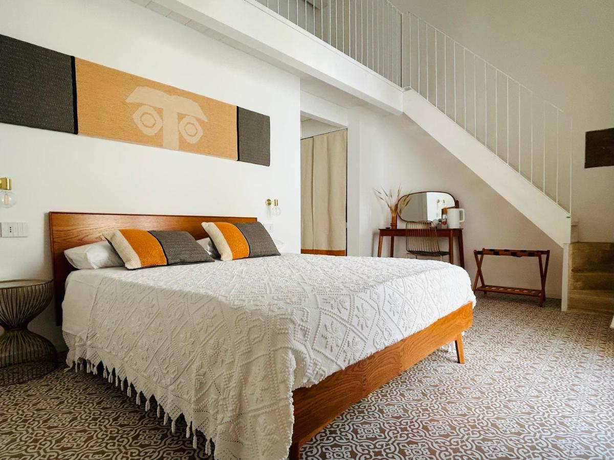 Palazzo Ma.Ri.Lu. Hotel Cabras Bagian luar foto