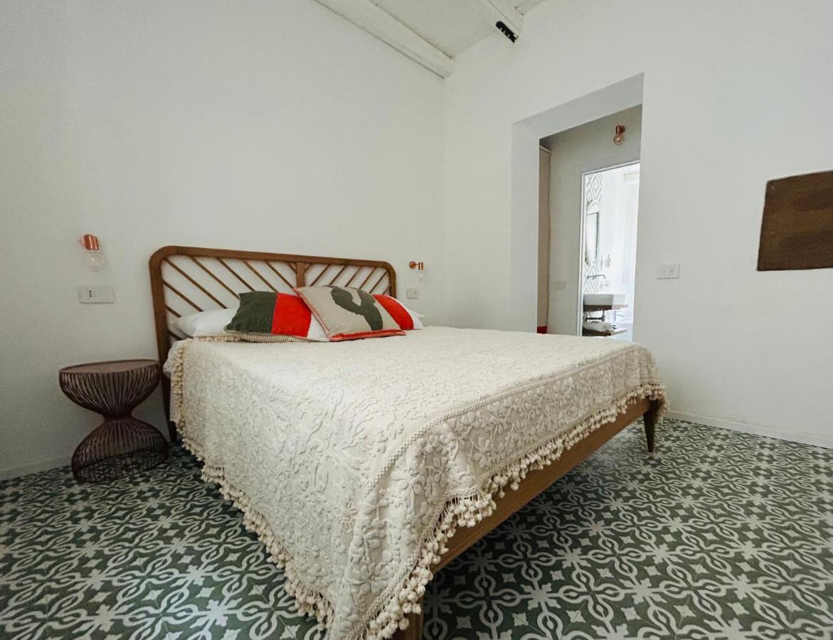 Palazzo Ma.Ri.Lu. Hotel Cabras Bagian luar foto