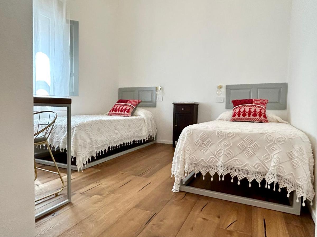 Palazzo Ma.Ri.Lu. Hotel Cabras Bagian luar foto