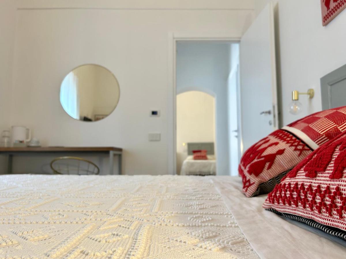 Palazzo Ma.Ri.Lu. Hotel Cabras Bagian luar foto