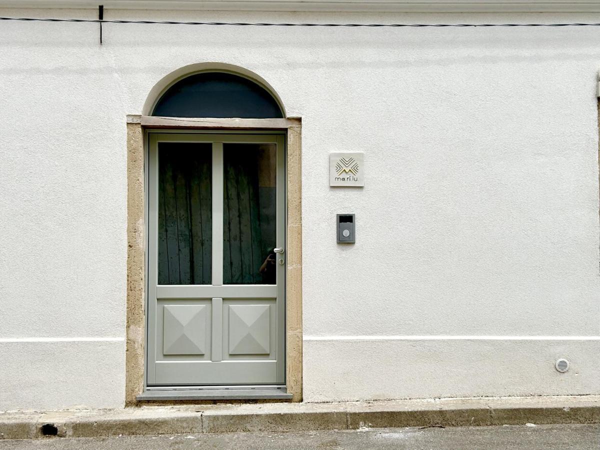 Palazzo Ma.Ri.Lu. Hotel Cabras Bagian luar foto